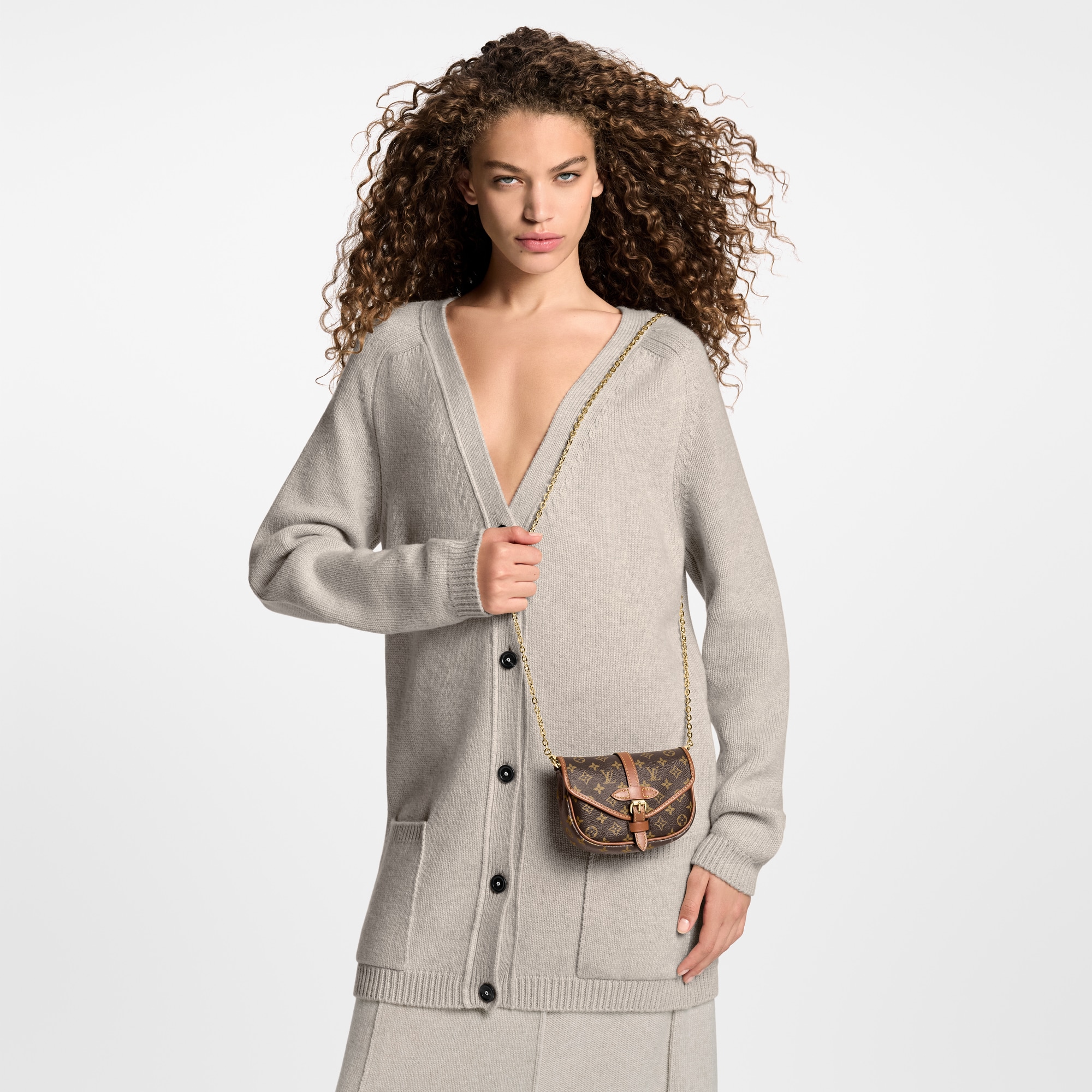 Solo Monogram Canvas in Women