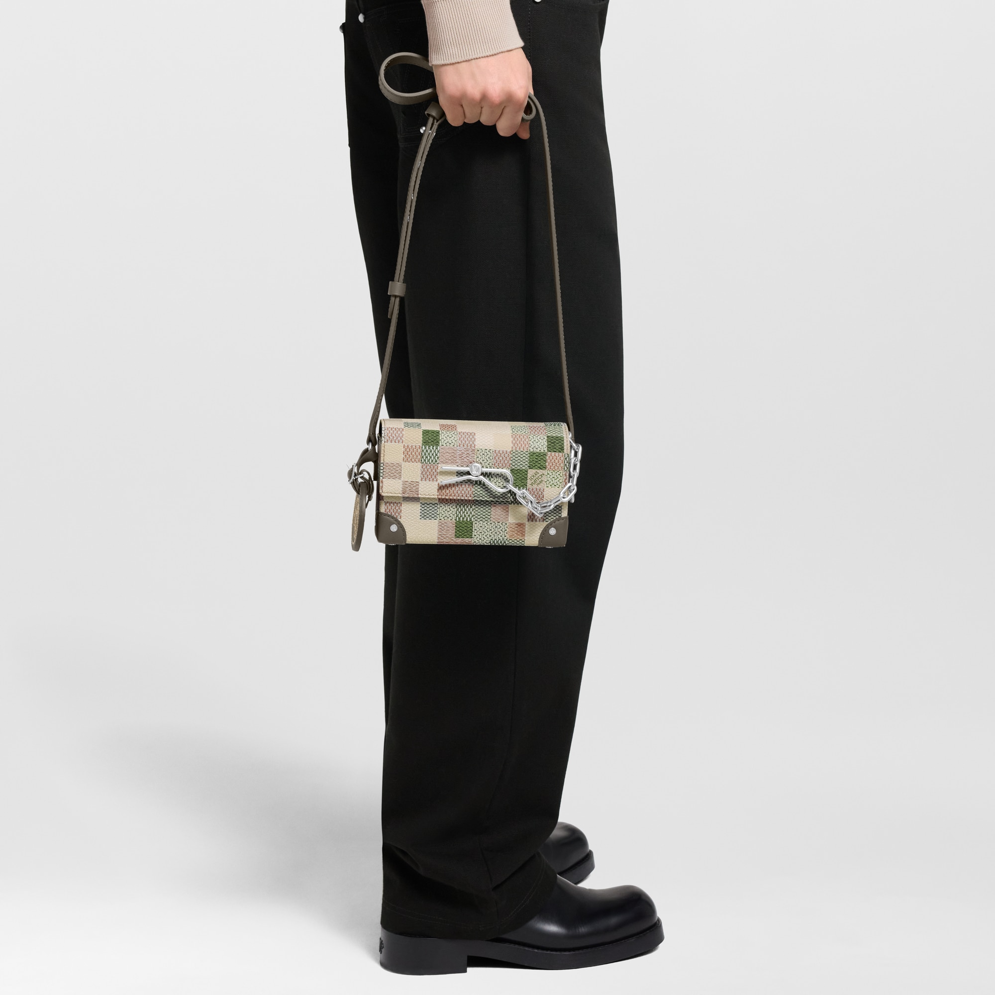 Steamer 可穿戴式銀包 D16 in 男士