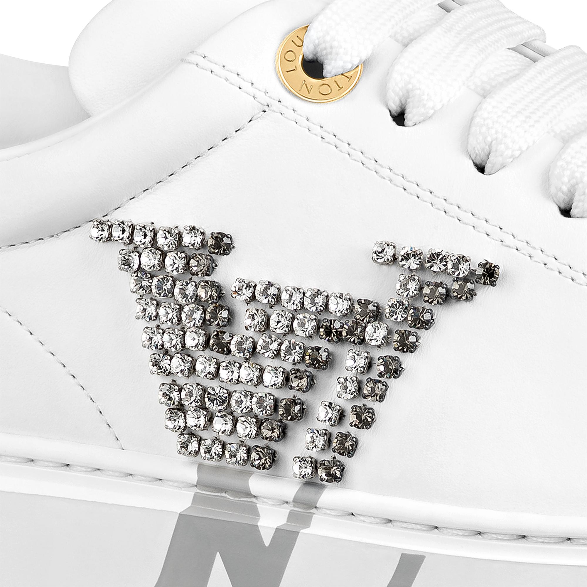 sneaker time out louis vuitton