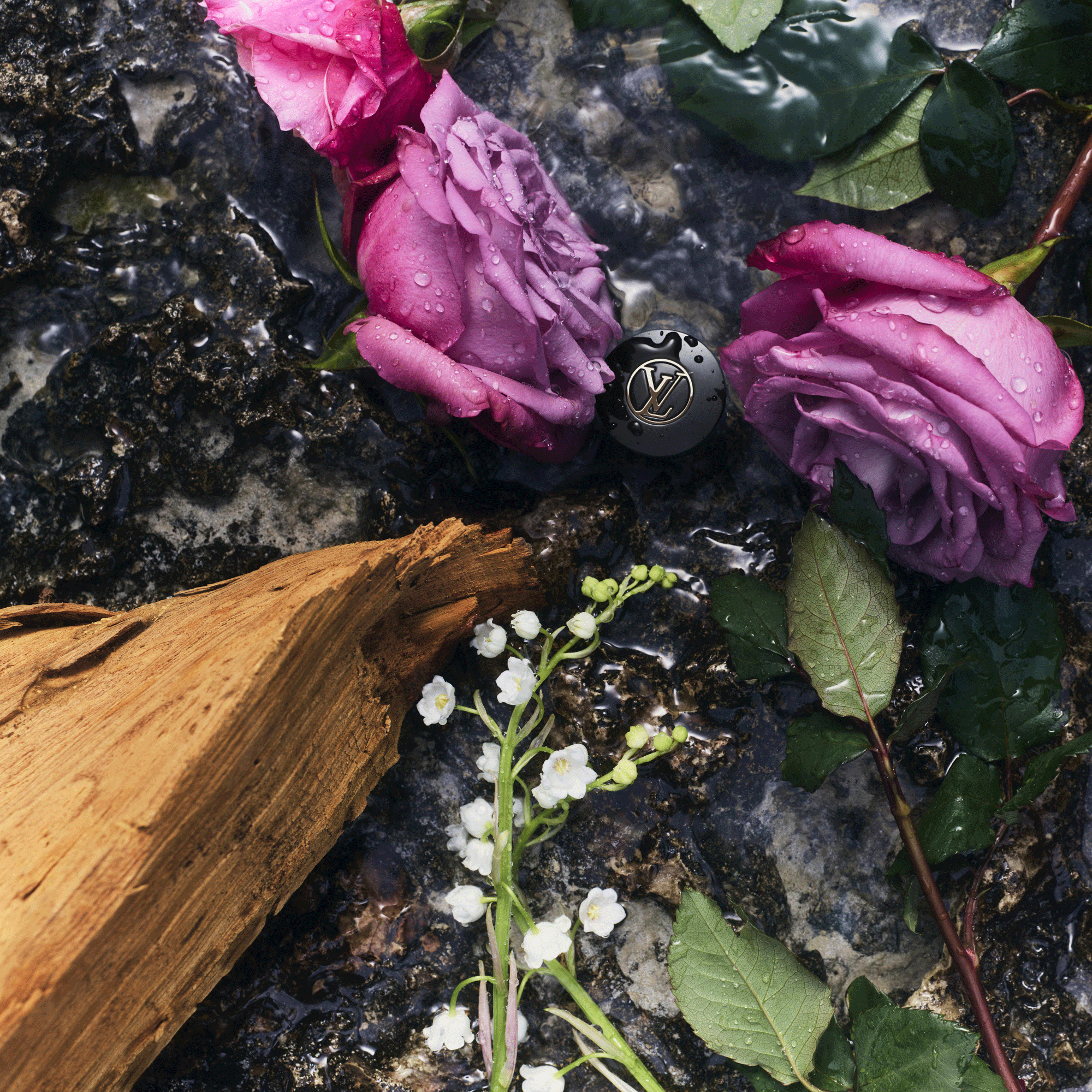 Travel Spray Refill eLVes Louis Vuitton  in Perfumes and Beauty