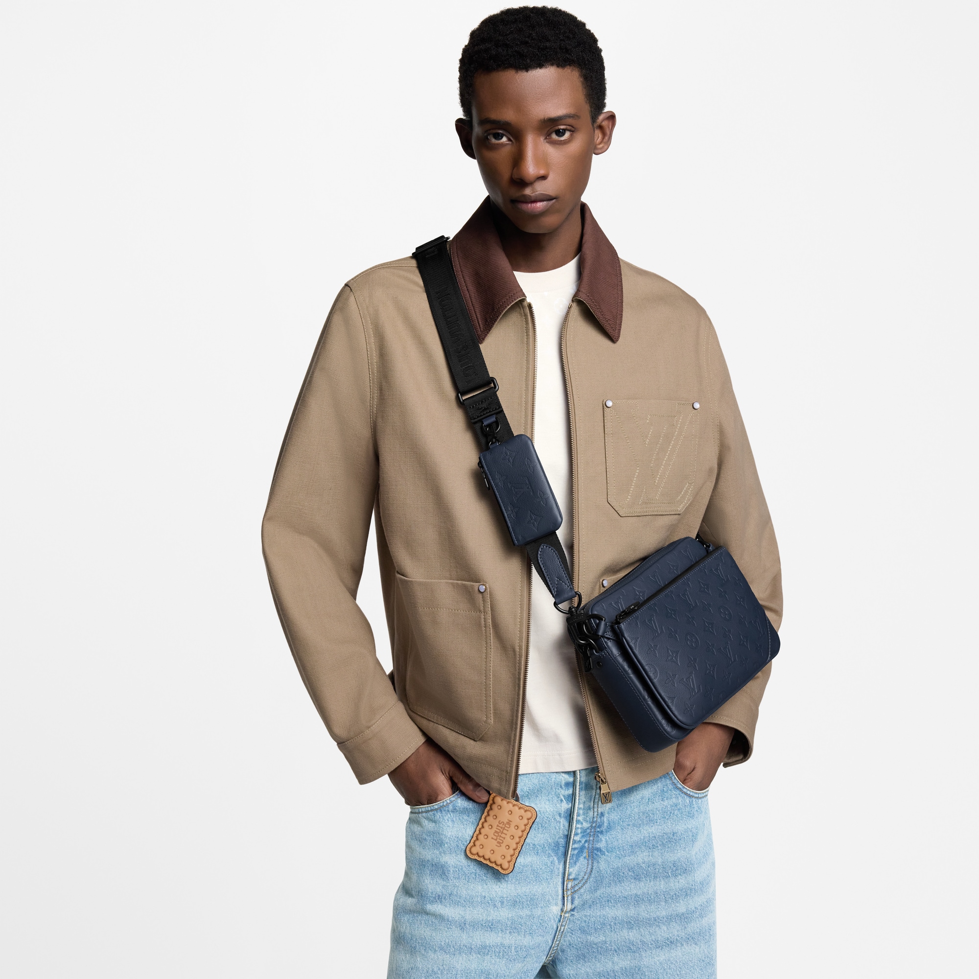 Trio 郵差包 Monogram Shadow 皮革 in 時尚手袋及小型皮具