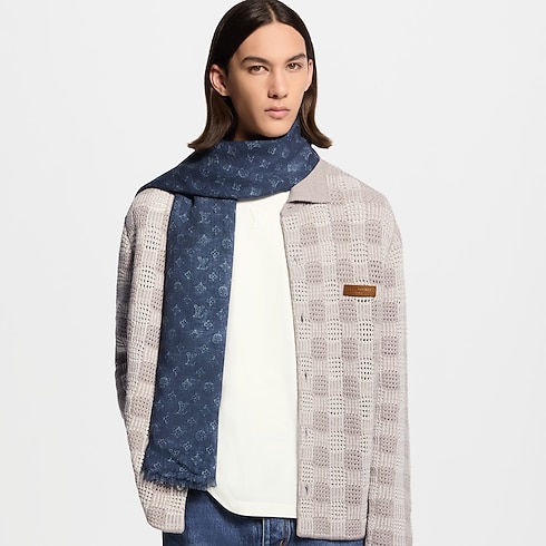 Washed Monogram Ghost Stole . in Men's Accessories Scarves for Men collections by Louis Vuitton (Product zoom)